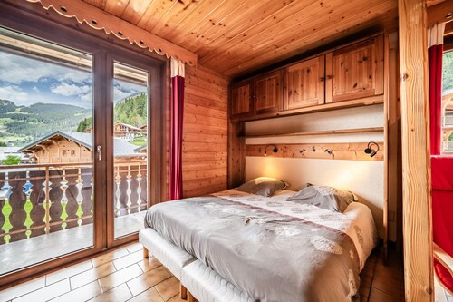 Appartement 'Le Izzy - 5 Pers' avec vue sur les montagnes, balcon et Wi-Fi