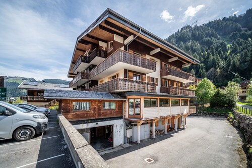 Appartement 'Le Izzy - 5 Pers' mit Bergblick, Balkon und WLAN