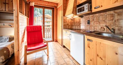 Apartment 'Le Izzy - 5 Pers' with Mountain View, Balcony and Wi-Fi