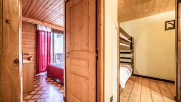 2 chambres, Wi-Fi gratuit, draps fournis