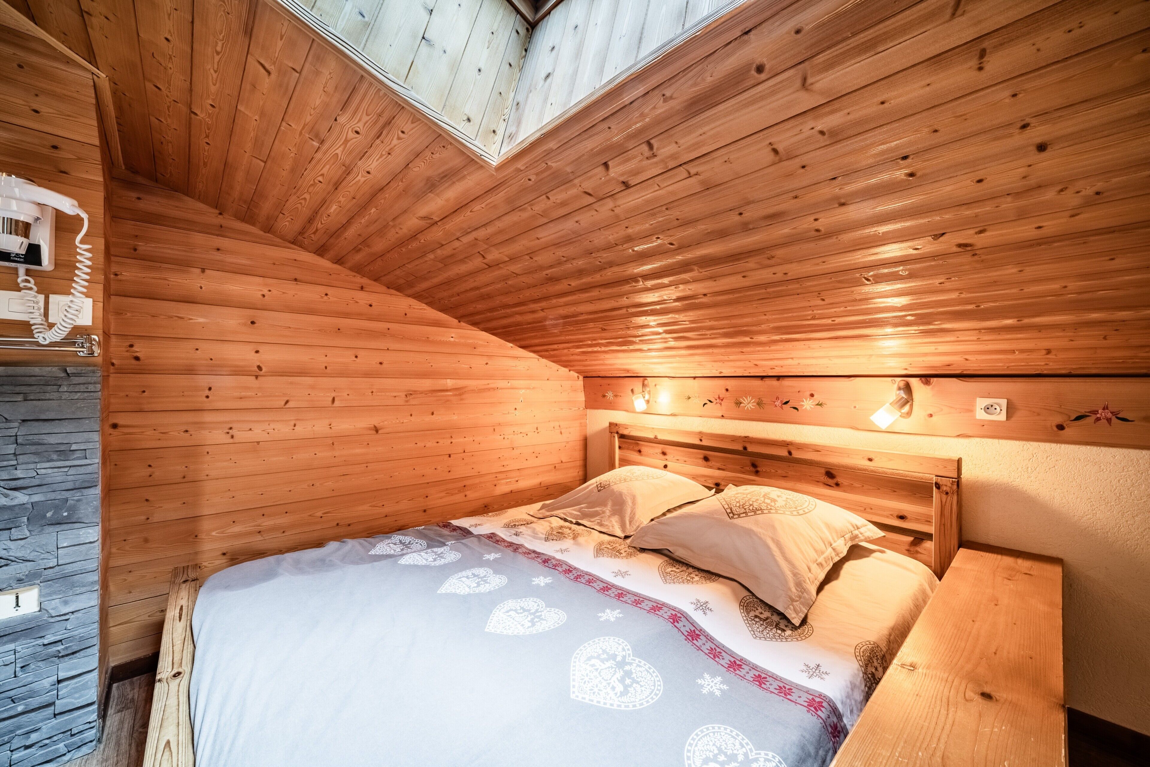 2 chambres, Wi-Fi gratuit, draps fournis