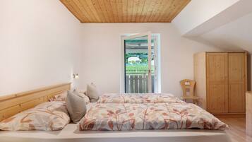 1 dormitori, wifi gratuïta i roba de llit