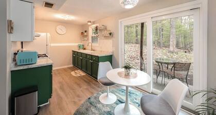 Pets~Trails~Beaches~10mins to TC~2 Person Suite