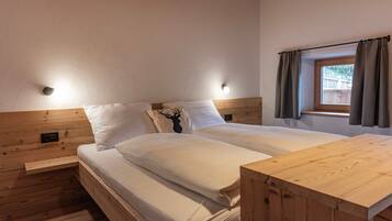 2 camere, ferro/asse da stiro, Wi-Fi gratuito, lenzuola