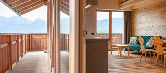 Apartment 'Peintnerhof Gasteig' with Mountain View, Shared Terrace and Wi-Fi