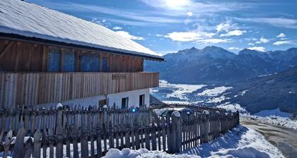 Apartment 'Peunt' with Mountain View, Shared Terrace and Wi-Fi