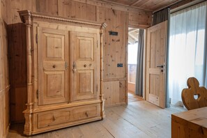 Interior - Apartment 'Peunt' with Mountain View, Shared Terrace and Wi-Fi (Percha BZ)