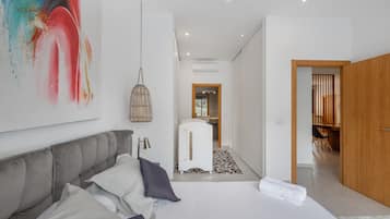 4 habitaciones, tabla de planchar con plancha y wifi gratis