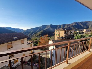 Property grounds - Apartment 'Stella House' with Balcony, Wi-Fi and Air Conditioning (Uscio)