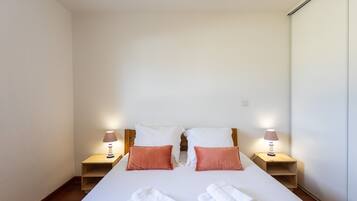 2 habitaciones, tabla de planchar con plancha y wifi gratis