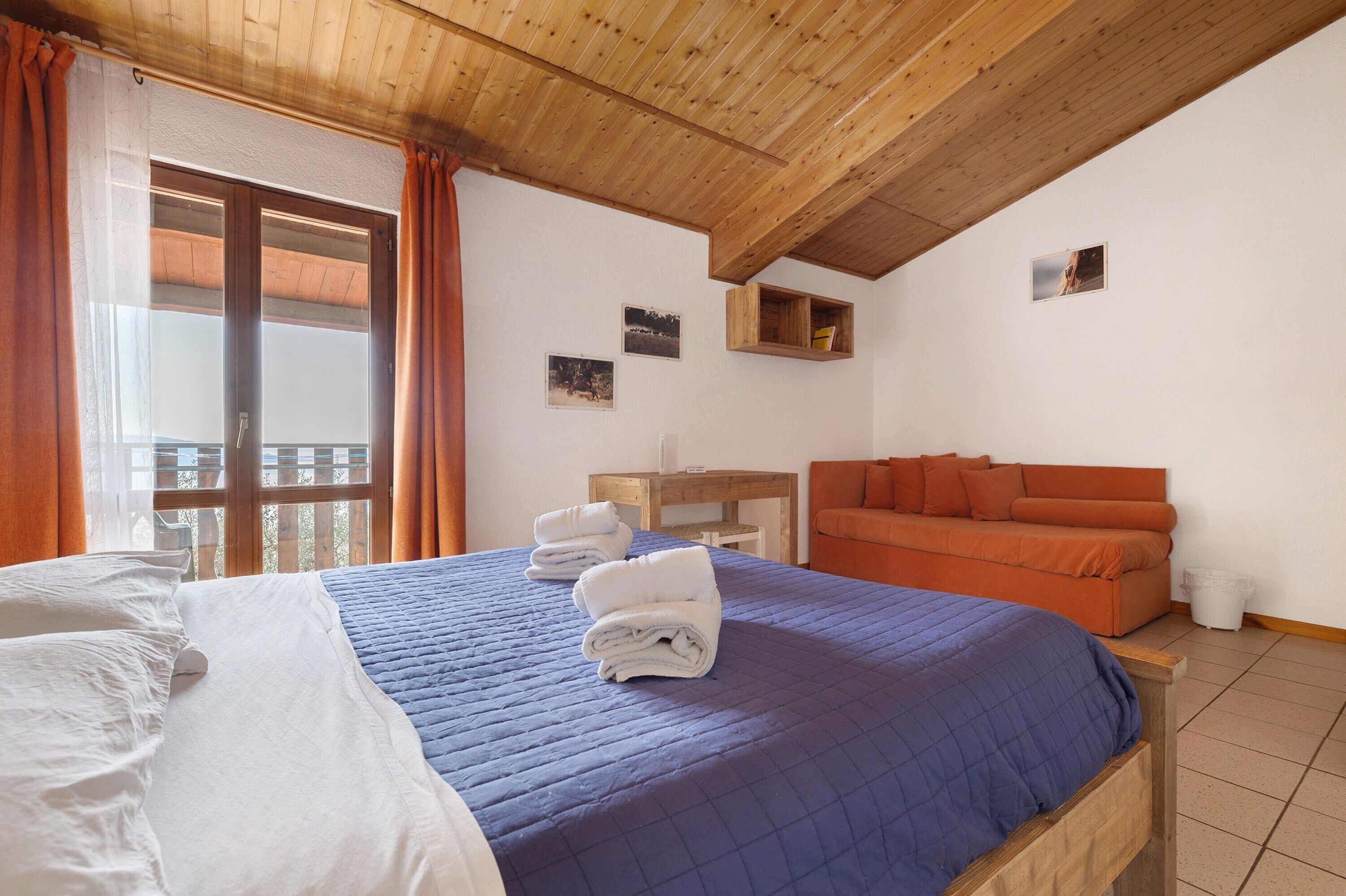 1 chambre, accès au Wi-Fi (inclus), literie fournie