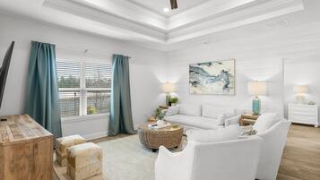 Smart TV, futbolito y libros