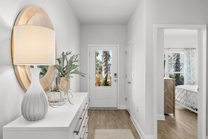 4 bedrooms, desk, iron/ironing board, travel cot - SPRING PROMOFenced In Yard Golf Cart,Walk To Beach (Port St. Joe)