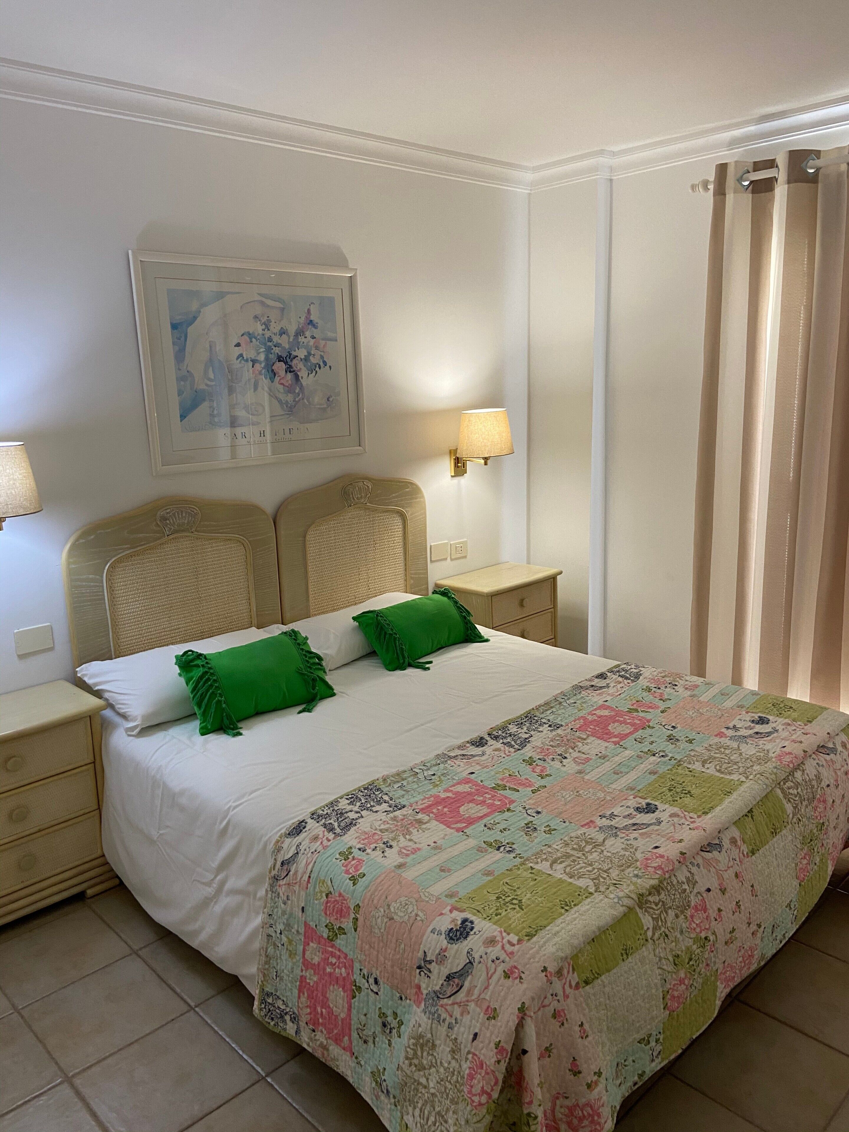 2 bedrooms, iron/ironing board, free WiFi, bed sheets