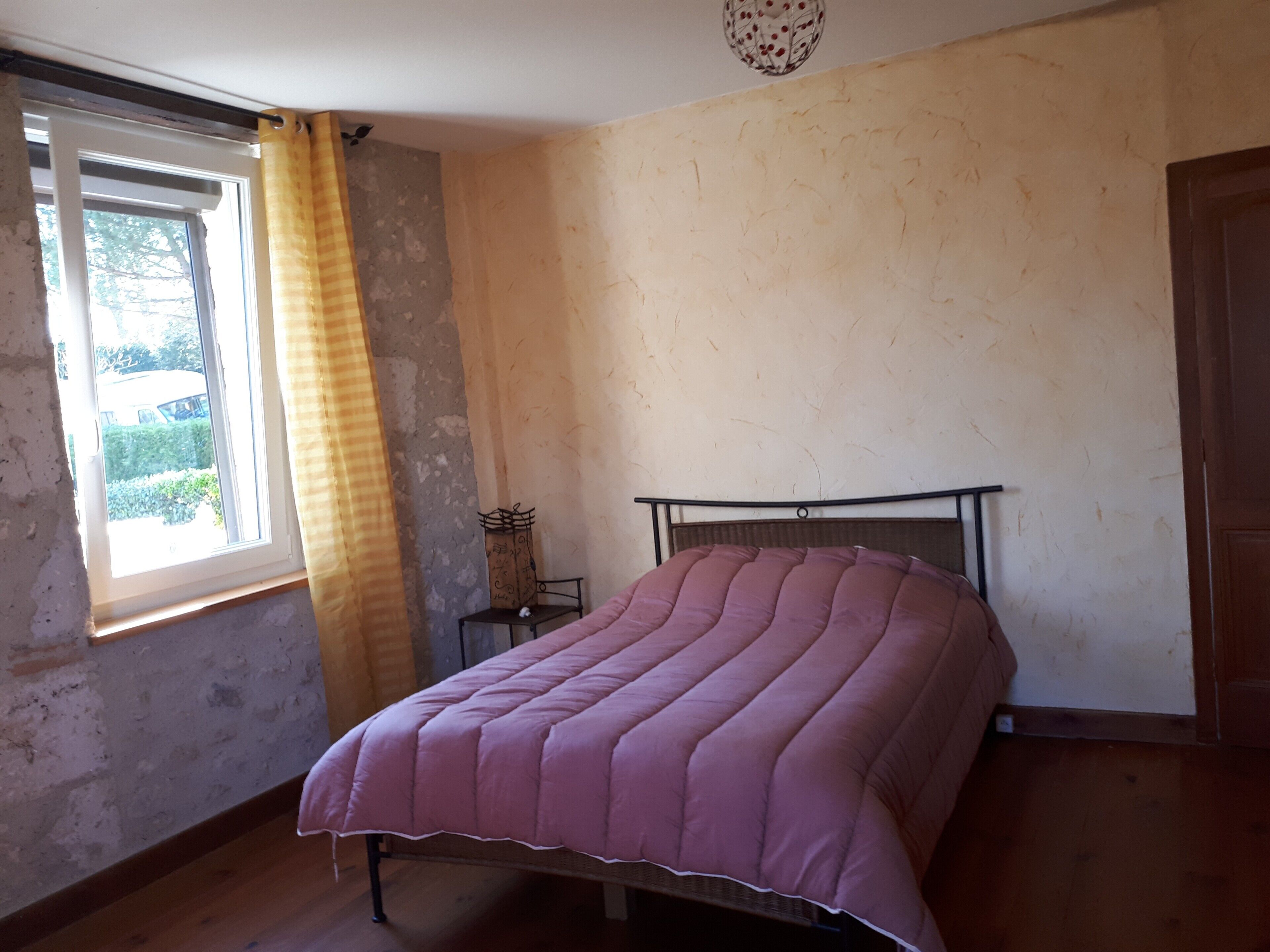 2 Schlafzimmer, Bügeleisen/Bügelbrett, Bettwäsche