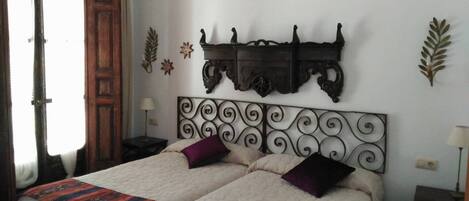 1 makuuhuone, ilmainen Wi-Fi, vuodevaatteet