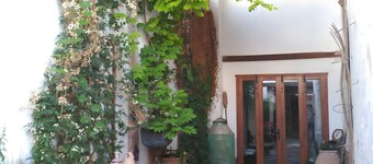 Room 'Habitación 3' with Private Garden, Wi-Fi and Air Conditioning