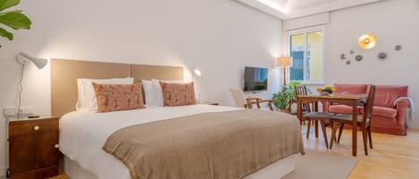 1 室のベッドルーム、アイロン / アイロン台、WiFi (無料)、ベッドシーツ