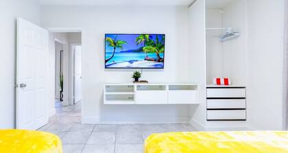 8 Guest,5 minutes to everything in Miami