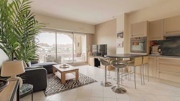 Smart-tv en een kantoor