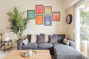 Smart TV, offices