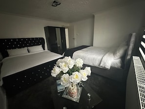 Hus | 2 sovrum, strykjärn/strykbräda, gratis wi-fi och sängkläder