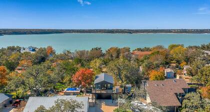 Casita by the Lake | Boat Parking | Walk to Lake