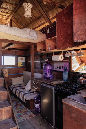 Classic Cabin, Sea View