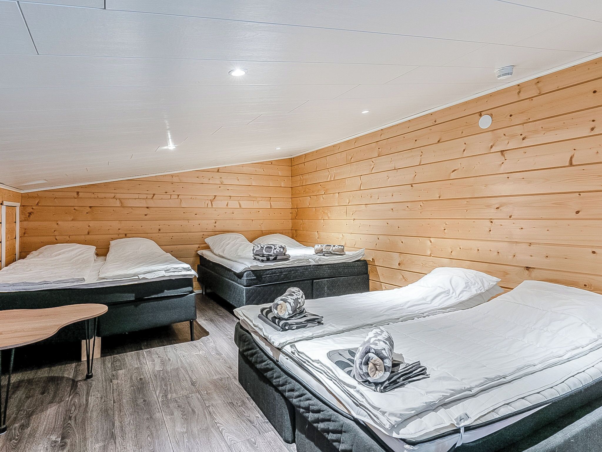 5 habitaciones y acceso a internet 