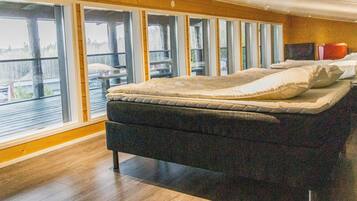 5 bedrooms, internet