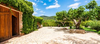 Casa rural 'El Catala' con vistas a la montaña, piscina privada y aire acondicionado