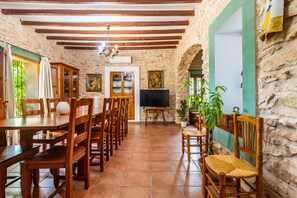 Dining - Country House 'El Catala' with Mountain View, Private Pool and Air Conditioning (Vall D' Alba- Castellón)