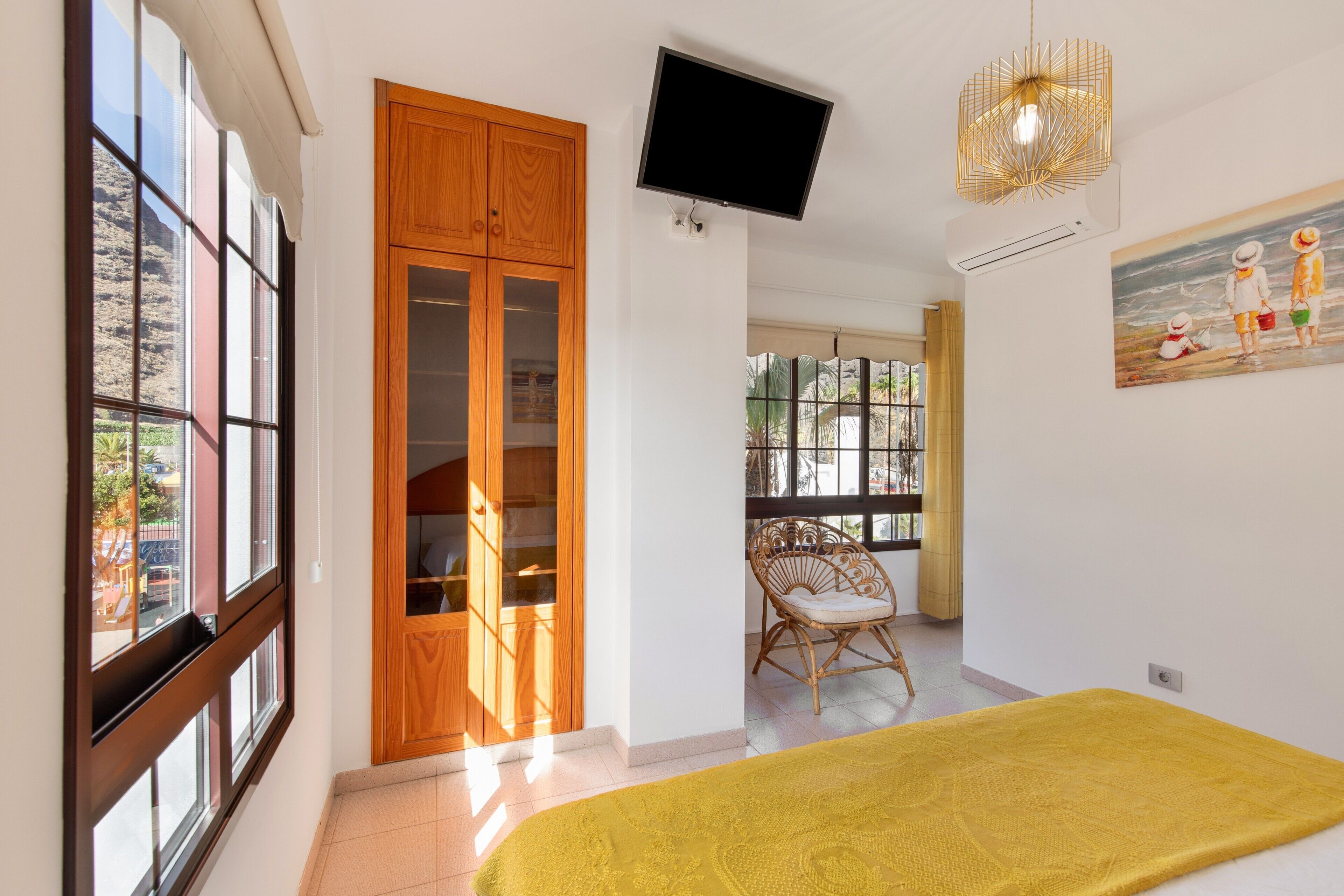 2 habitaciones, tabla de planchar con plancha y wifi gratis 