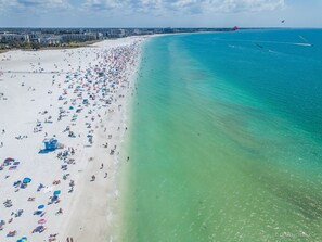 Beach nearby - Luxury 6BR Sarasota Home Near Siesta Key (Sarasota)