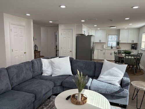  3-bedroom house in heart of Newark close to Christiana Hospital & Mall