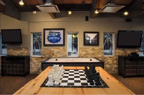 Games room - Marriott Summit Watch - 2 Bedroom Villa Sleeps 8 - Gorgeous Ski Resort - Main St (Park City)