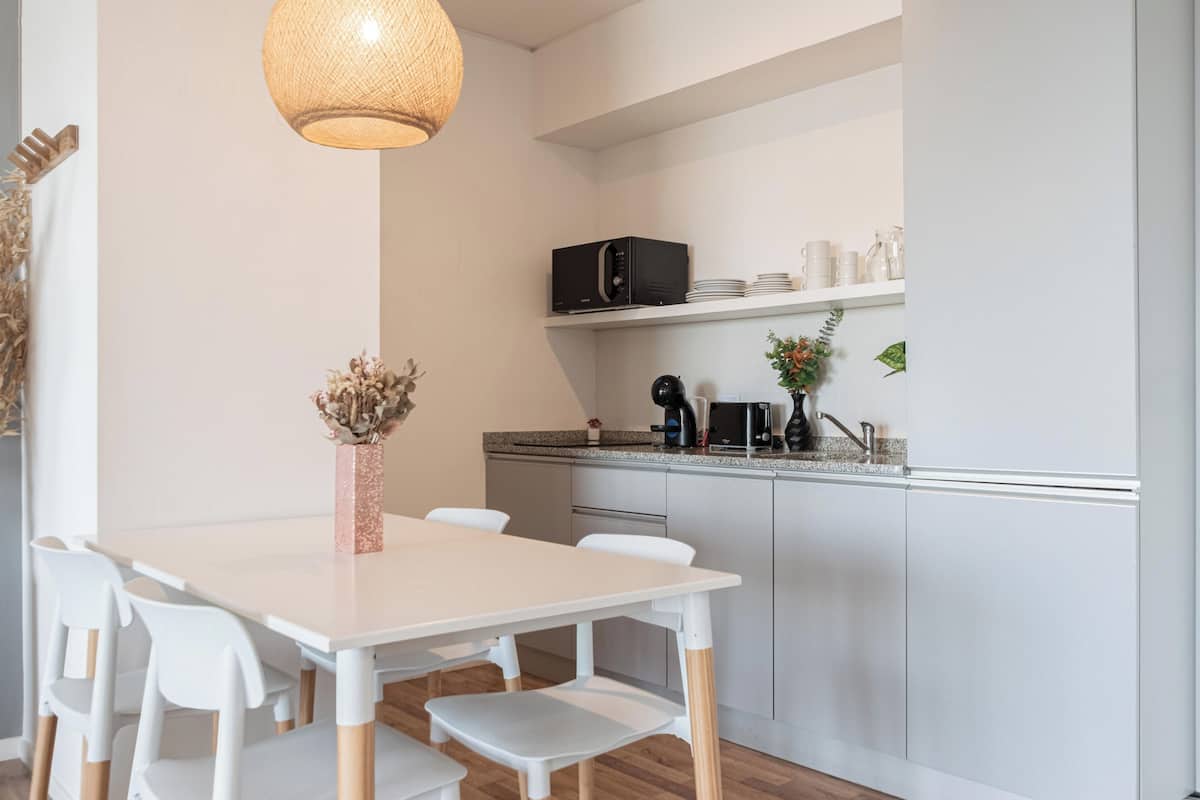 Deluxe Apartment, Balcony, River View | Private kitchen