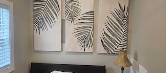 Cozy Mini Home Minutes from Baltimore and DC