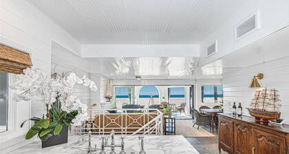 Luxury Oceanfront Condo - Perfect for Large Families - Steps to the Sand!