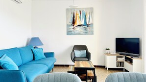 TV - 3387 - EL CORSARIO,B-4, SEA VIEW, QUIET AREA, IN THE COVE OF ALMADRABA OF CRYSTAL WATER. NEAR TO THE BEACH. (Roses)