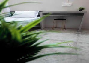 Kamar Single Basic, patio, pemandangan kota | Wi-Fi gratis