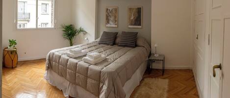 Apartment | 3 Schlafzimmer, Verdunkelungsvorhänge, Bügeleisen/Bügelbrett