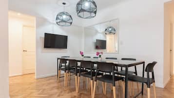 Departamento, 4 habitaciones | Área de sala de estar