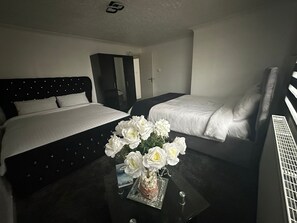 2 bedrooms, iron/ironing board, WiFi, bed sheets
