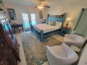 3 quartos, escrivaninha, Wi-Fi de cortesia, roupa de cama