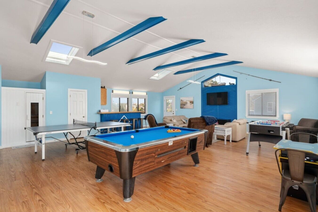 Smart TV, fireplace, video games, foosball