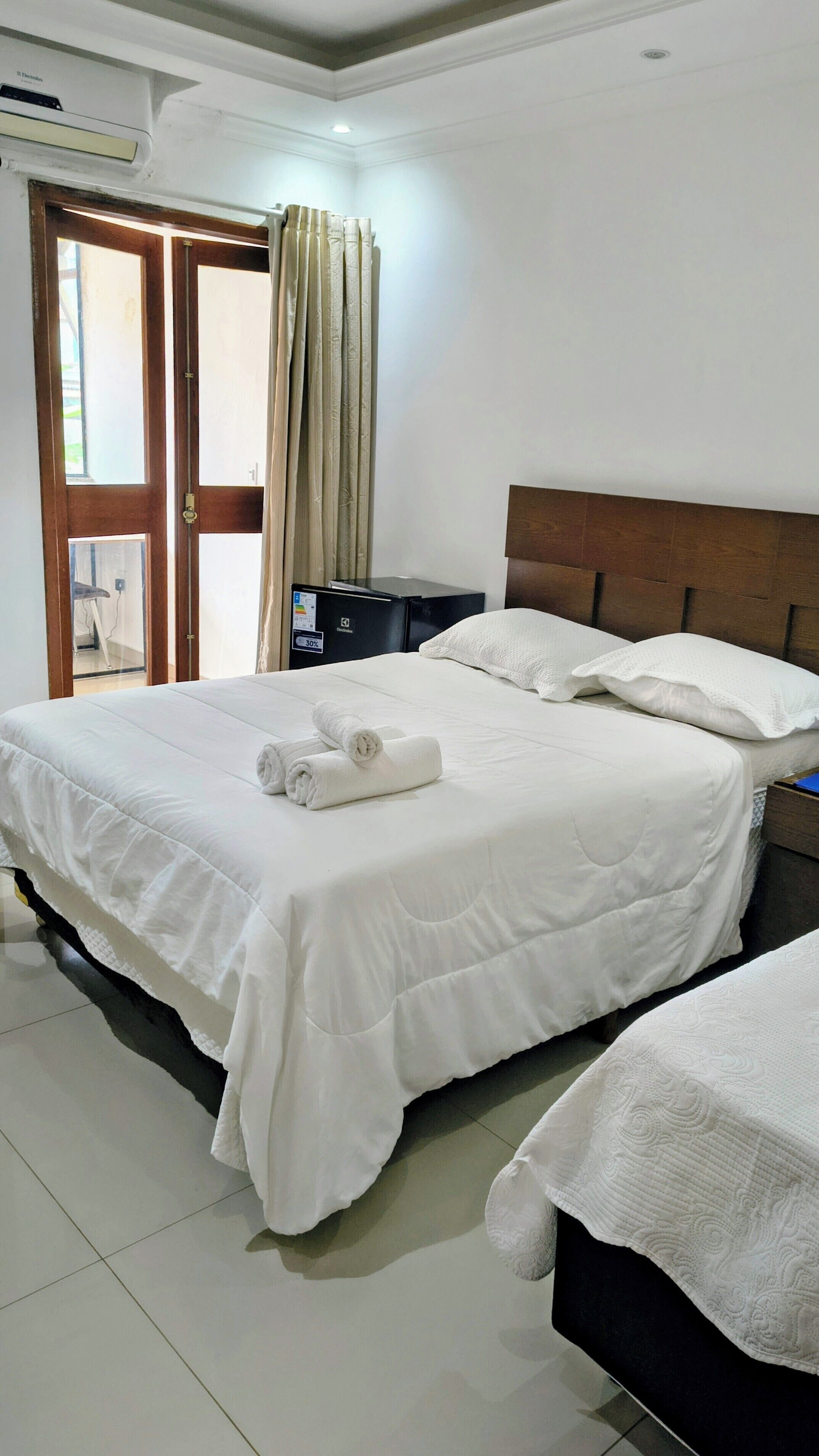 Executive Triple Room | Desk, free WiFi