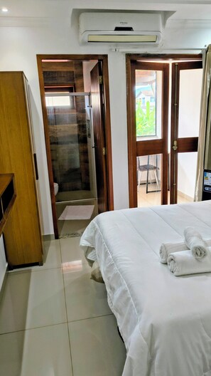 Executive Triple Room | Desk, free WiFi - Pousada Araúna Angra (Angra dos Reis)
