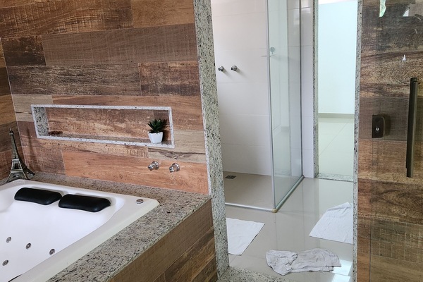 Luxury Triple Room, Mountain View | Bathroom | Towels, soap, shampoo, toilet paper