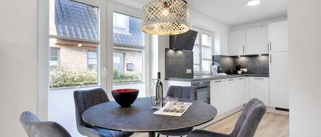 Fridge, microwave, oven, dishwasher